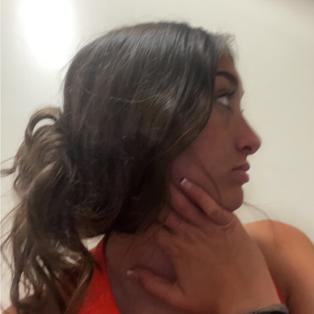 Meet your seller, Eliza